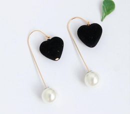 new hot Stylish and simple long fluffy heart-shaped pearl earrings with curved hook earrings are classic and elegant