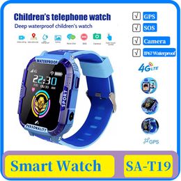2020 NUOVI BAMBINI 4G Smart Watch Child SOS Call Emergency Smartwatch Posizionamento GPS Monitoraggio IP67 Waterproof Kid Watch