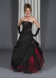 Vintage Black and Red Gothic Wedding Dresses Strapess Taffeta Tulle Non White Bridal Gowns With Color custom Made 2020 New Arrival