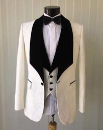 Popular Beige Jacquard Men Wedding Tuxedos Velvet Shawl Lapel Groom Tuxedos Men Dinner/Darty Dress 3 Piece Suit(Jacket+Pants+Tie+Vest) 19