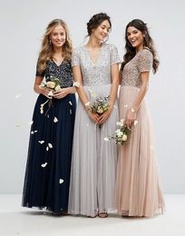 Designer Country Top Sequins Bridesmaid Dresses With Short Sleeves Sexy a Line V Neck Tulle Navy Silver Long Formal Prom Party Gowns Cheap