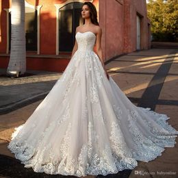 New Modern White Strapless Wedding Dresses A Line Lace Appliqued Backless With Lace-up Long Tulle Bridal Gowns Formal Vestidos De Soiree