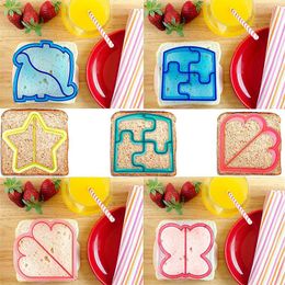 Kids Children DIY Lunch Sandwich Toast Cookies Mould Cake Bread Biscuit Food Cutter Mould Kitchen Tool c078