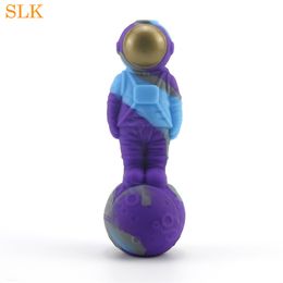 4.9 Inch astronaut shape silicone smoking pipe Cigar Pipes tobacco glass pipe silicone bong with glass bowl