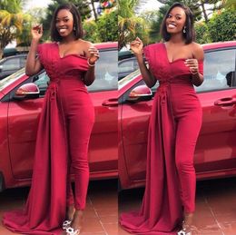 Red One shoulder Prom Dresses Ankle Length Jumpsuits Ruched Lace Appliques Overall Satin Formal Evening Gowns Custom Made