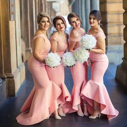 Mermaid Pink Asymmetrical Bridesmaid Dresses Sexy Off the Shoulder Covered Buttons Lace Applique High Low Maid of Honor Party Gown Plus Size