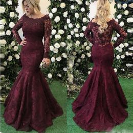 Elegant Mermaid Prom Dresses Long Sleeves Boat Neck beaded Lace Appliques Women Formal Wear Gala Dress covered buttons 2018 Evening Gowns