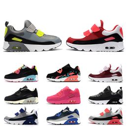 Grueso Barato Nike Kyrie 4 Negro Be True Colorful Exquisita Grueso Barato Nike Kyrie 4 Negro Be True Colorful Exquisita