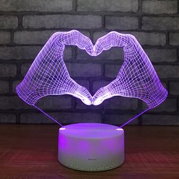 Cama de acrílico LED personalizada 3D pequeñas luces nocturnas amor corazón decoraciones de mano regalo para luces de habitación de bebé Usb Led lámpara para niños