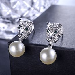 Fashion-personality full of diamond silver rose gold leopard pearl earrings fashion trend European and American earrings