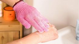 Exfoliating Bath Glove Body Scrubber Glove Nylon Shower Gloves Body Spa Massage Dead Skin Cell Remover 2019