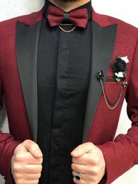 Burgundy Groom Wedding Tuxedos Mens Prom Tuxedo Suits Slim Fit Black Peaked Lapel 2 Pieces Jacket Vest1314e