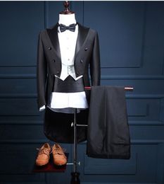 Tailcoat Stil Groomsmen Tepe Yaka Damat Smokin Kruvaze Erkek Takım Elbise Düğün / Balo / Akşam Yemeği Best Man Blazer (Ceket + Pantolon + Kravat + Yelek) B434