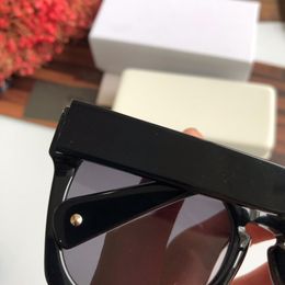 Wholesale-2019 UV 400 Protection black width frank frame with silver rivets Fashion high quality sunglasses men women Hot sell sunglasses