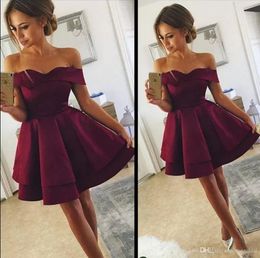 Sexy Off-Shoulder Dark Red Short Homecoming Dresses Cheap Cap Sleeves A Line Prom Formal Dress Evening Gowns Tiered Cocktail Party Gowns