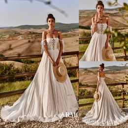 Newest Bohemian Tmarmonia A Line Wedding Dresses Strapless Sleeveless Tulle Lace Applique Pearls Wedding Gowns Sweep Train robe de mariée