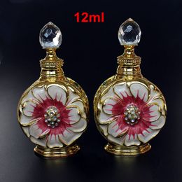 12ml Vintage Metal Perfume Bottle Glass Essential Oil Dropper Bottle Arab Style Stopper Bottle Wedding Decoration Gift