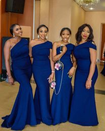 Royal Blue African Mermaid Bridesmaid Dresses Pleats One Shoulder Maid Of Honour Wedding Guest Dress Cheap Long robes de demoiselle d'honneur