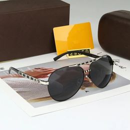 Wholesale-Men Full Frame Metal Sunglasses Polarising Lens Fashion New Sunglasses Free Delivery