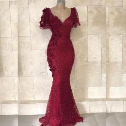 Luxury Dark Red Arabic Prom Dresses Short Sleeves V Neck Beaded Pearls Appliques Mermaid Evening Dress Long Women Party Gowns Vestido