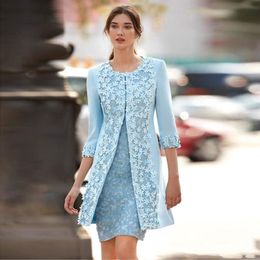 Light Sky Blue Lace Mother Of The Bride Dresses With Long Sleeves Jacket Jewel Neck Wedding Guest Dress Knee Length Appliqued Evening Gowns 415