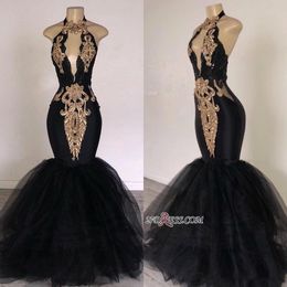 Lace Black Halter Mermaid Prom Dresses with Gold Appliqued Tulle Formal Evening Gowns Sexy Backless Vintage Fashion Wear