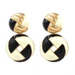 European and American new black and white geometric earrings ZA fashion wild earrings cross-border explosion oil drop earrings WY1070