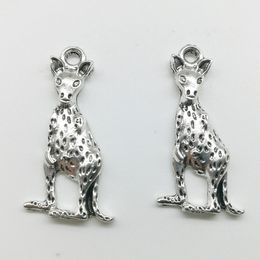 2019 new 100pcs kangaroo Charms Pendants Retro Jewellery Accessories DIY Antique silver Pendant For Bracelet Earrings Keychain 28*13mm