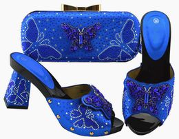 Modisches königsblaues Damen-Schuh- und Taschen-Set mit Schmetterlings-Kristall-Dekoration, afrikanische Pumps, passend zur Handtasche JZS-05