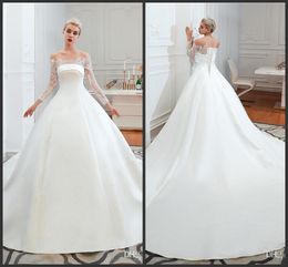 Elegant Designed White Satin Ball Gown Wedding Dresses Vintage 3/4 Sleeve Off Shoulder Floor Length Bridal Gowns With Lace-up Back Cheap