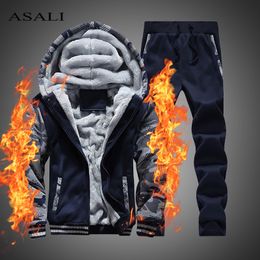 Homens de inverno casaco com capuz 2018 grossas jaquetas quentes parka homens windbreaker dois pedaços casaco + calça casual camuflagem faixasca homem com capuz