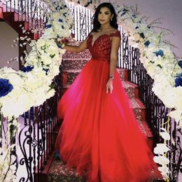 Modern Red A Line Puffy Skirt Long Prom Dresses Jewel Neck Cap Sleeve Appliques Graduation Dress Layer Tulle Evening Gown