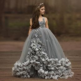 Lovely Gray Ball Gown Pageant Dresses Spaghetti Straps Hand Made Flowers Beaded Crystal Tulle Kids Flower Girls Birthday Gowns