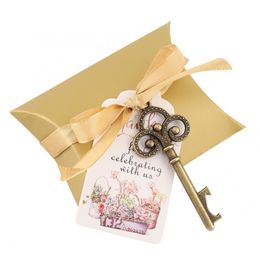 Key Bottle Opener Wedding Gift Creative Small Gift Key Pendant Wed Supplies Candy Box Metal Brass Guest Favour vintage