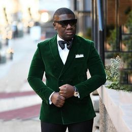 Groom Tuxedos Green Velvet Men Wedding Tuxedos Double-Breasted Peak Lapel Popular Men Business Dinner/Darty Suit(Jacket+Pants+Tie) 1101