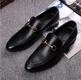 Fashion Men's Casual Loafers Leather Slip-on Dress Shoes Handmade Smoking Slipper Men Flats Wedding Party Shoes Plush Size