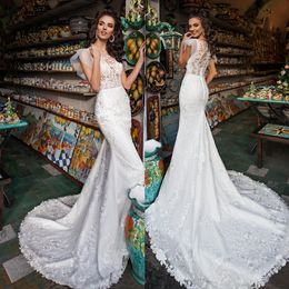 Classy Beaded Lace Mermaid Wedding Dresses Sheer Bateau Neck Covered Buttons Back Bridal Gowns Sweep Train Trumpet robe de mariée