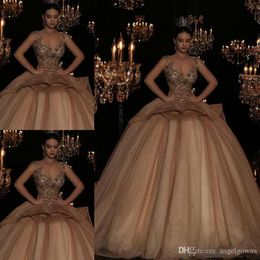 Elegant Princess Ball Gown Quinceanera Dresses Crystal Sequins Beads Straps Prom Party Gowns Sexy Formal Evening Wear Sweet 16 Dress