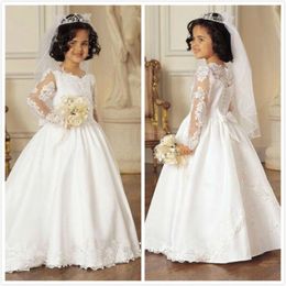 Classy Lace Appliqued Flower Girl Dresses For Wedding Bateau Neck Toddler Pageant Gowns Floor Length Satin Long Sleeves Kids Prom Dress