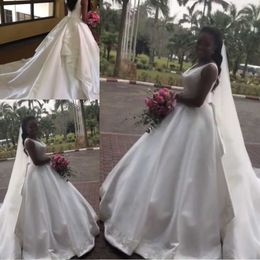 Satin Long Wedding Dresses V Neck Tiered Lace Appliques Plus Size Wedding Dress vestidos de novia Custom Made Satin Long Bridal Gowns