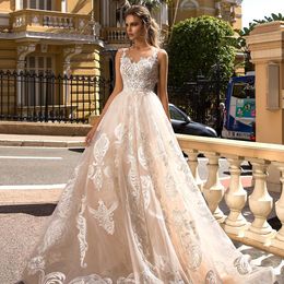 Fabulous Lace Appliqued Wedding Dresses Sheer Bateau Neck Bridal Gowns Sweep Train A Line Covered Buttons Back robe de mariée