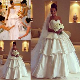 Modern A-Line Ball Gown Wedding Dresses With Strapless Sleeveless Ruffles Satin Modest Women Church Wedding Gowns