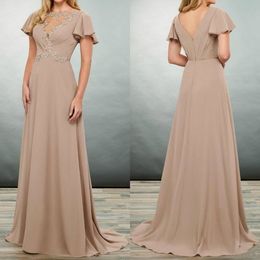 2020 Elegant Mother of the Bride Dresses Short Sleeves Appliques Chiffon Evening Gowns Floor Length Plus Size Wedding Guest Dress