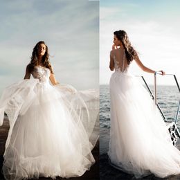 Simple A Line Tanya Grig Bohemian Dresses Jewel Neck Sleeveless Tulle Lace Applique Button Wedding Gowns Sweep Train robe de mariée
