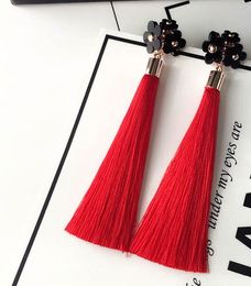 Wholesale-trendy fashion luxury designer cute lovely beautiful flower tassel long stud earrings for woman girls