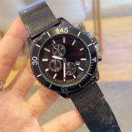 Mens de luxo relógios Boss Quartz Movement Top Quality Waterproof Designer Relógios para Homens Aço Inoxidável Malha Strap Montre de Luxe Relógio