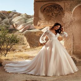Elegant A-line Eddy K Wedding Dresses V-neck Long Sleeve Appliqued Lace Bridal Dress Backless Court Train Custom Made Bridal Gown 289z