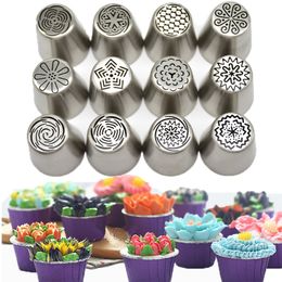 New 12 Pcs/set Kitchen Sugar flower mouth Russian Icing Piping Pastry tools Tip sets Baking Mold Fondant Cake Decor With 1 Convertor