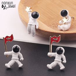 Creative Cute Design Stud Earrings pentagram Simple space astronauts fashion small stud earrings Fashion Women Jewellery Accessory