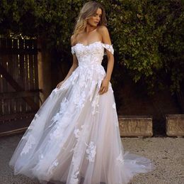 2020 Off The Shoulder Lace Wedding Dresses sweetheart Tulle Applique Court Train Garden A Line Wedding Bridal Gowns robes de mariée